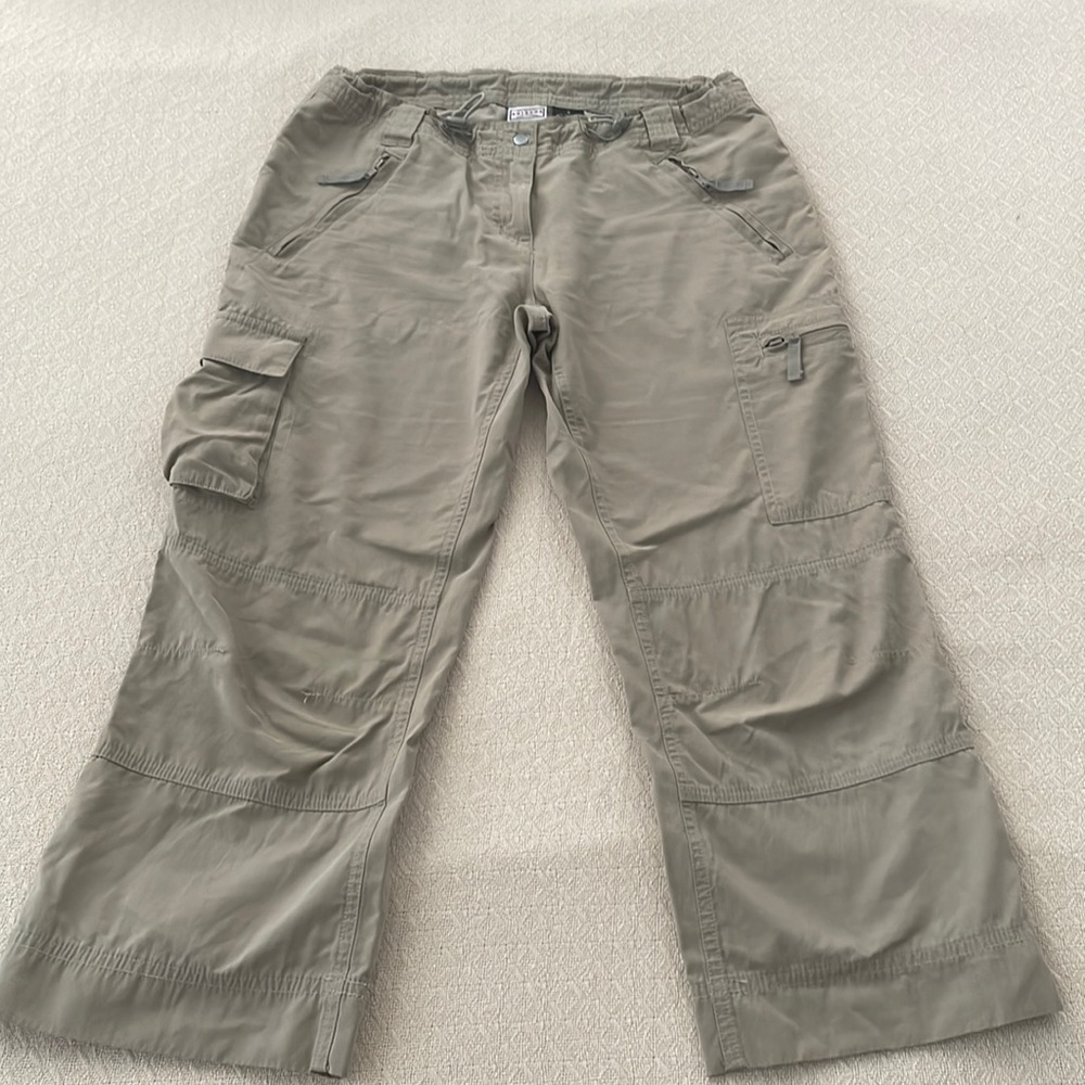 Y2K low rise cargo capris